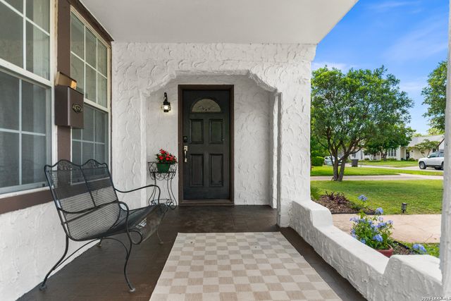 1822 W Magnolia, San Antonio, TX 78201