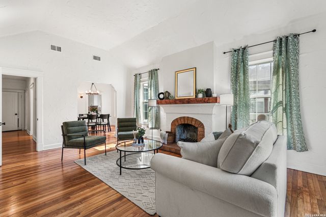 1822 W Magnolia, San Antonio, TX 78201