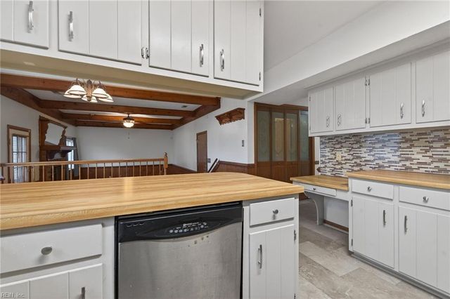 9 Ancel CT, Hampton, VA 23666
