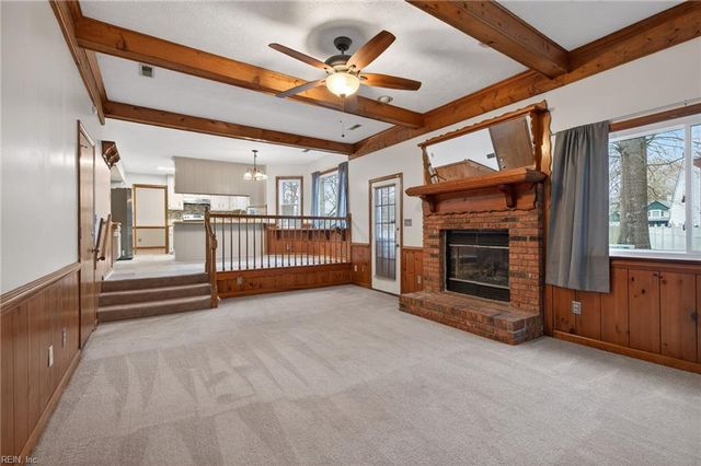 9 Ancel CT, Hampton, VA 23666
