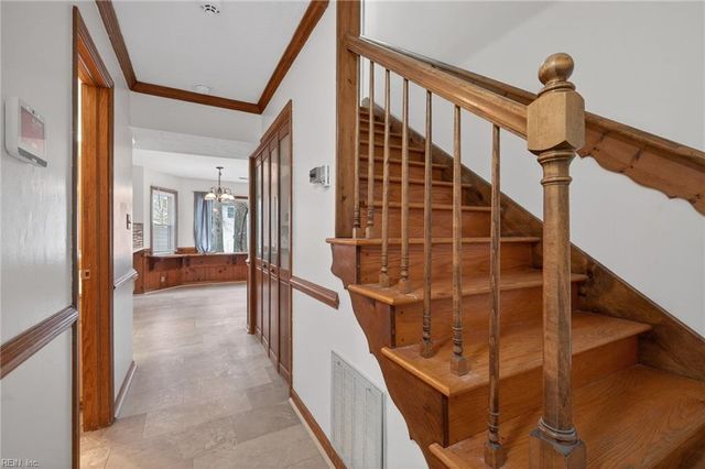 9 Ancel CT, Hampton, VA 23666