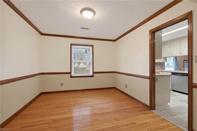 9 Ancel CT, Hampton, VA 23666