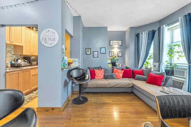 90 Blue Hill Ave, Boston, MA 02119