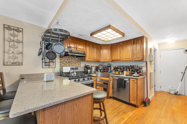 90 Blue Hill Ave, Boston, MA 02119