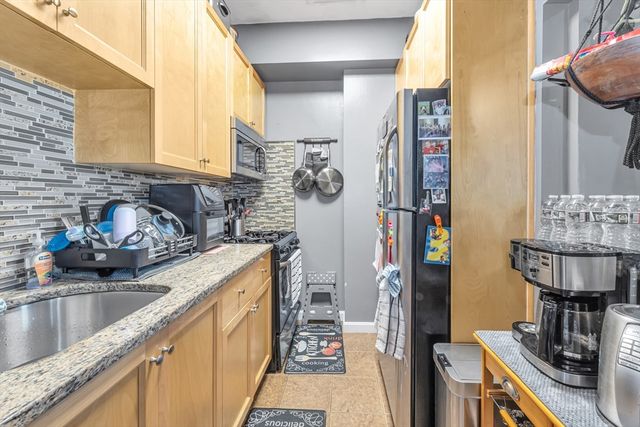 90 Blue Hill Ave, Boston, MA 02119