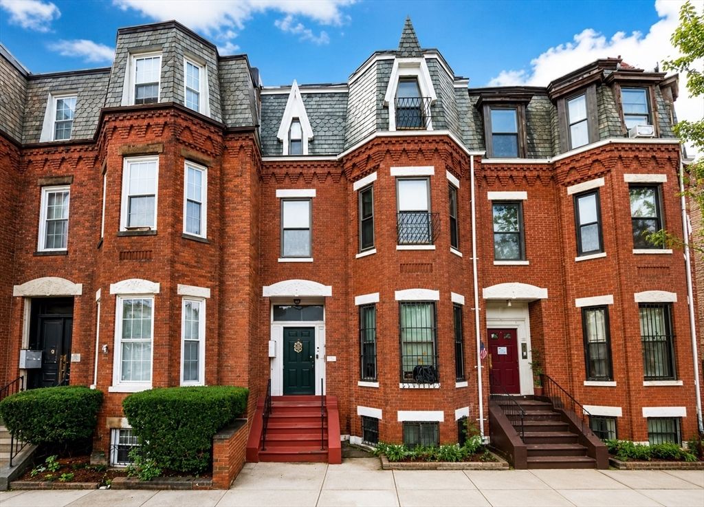 90 Blue Hill Ave, Boston, MA 02119