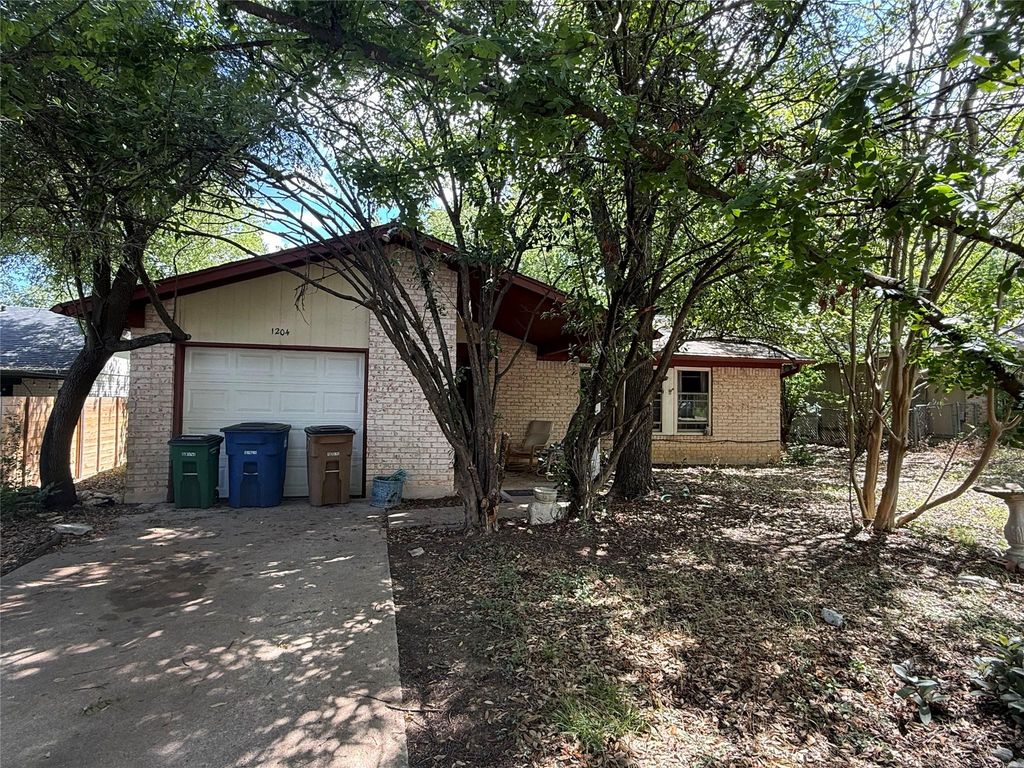 1204 Dunstan DR, Austin, TX 78745