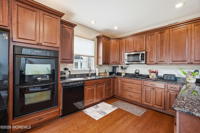 98 Brookfield Drive, Jackson, NJ 08527