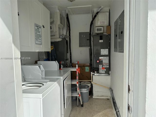 514 NE 4th Ave 514, Hallandale Beach, FL 33009