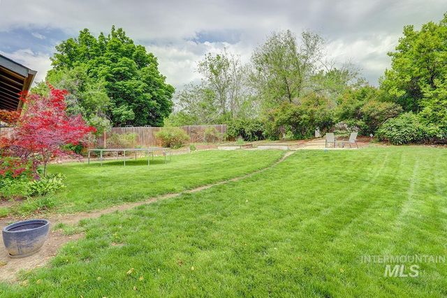 398 Mango Dr, Eagle, ID 83616