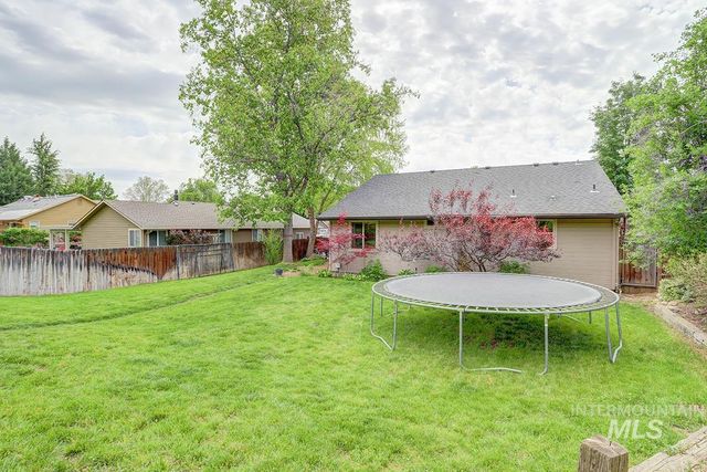 398 Mango Dr, Eagle, ID 83616