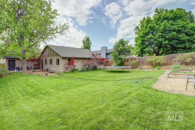 398 Mango Dr, Eagle, ID 83616