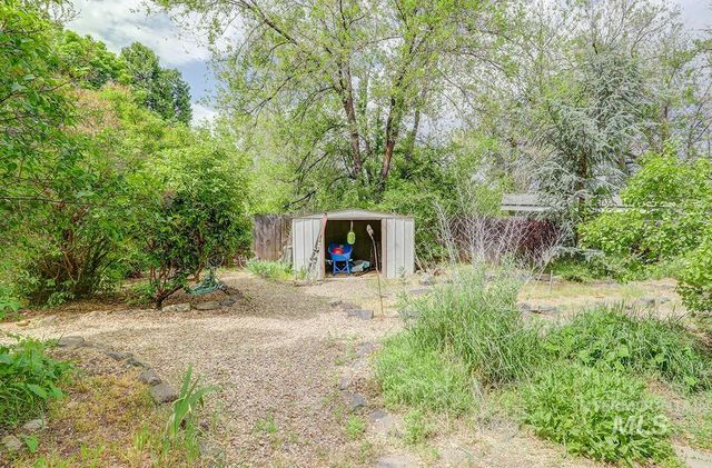 398 Mango Dr, Eagle, ID 83616