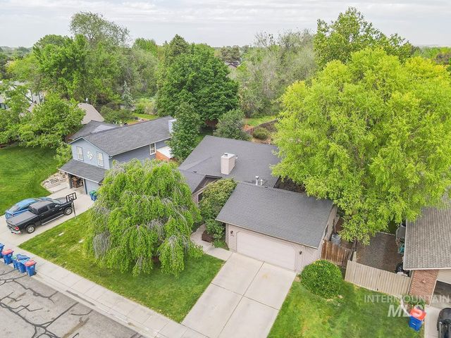 398 Mango Dr, Eagle, ID 83616