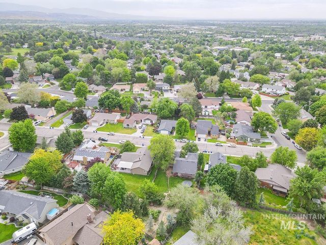 398 Mango Dr, Eagle, ID 83616