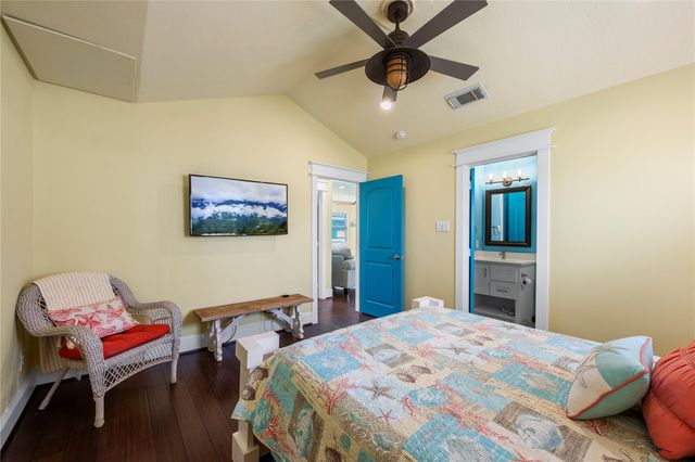 206 Sand Dune Court, Surfside Beach, TX 77541