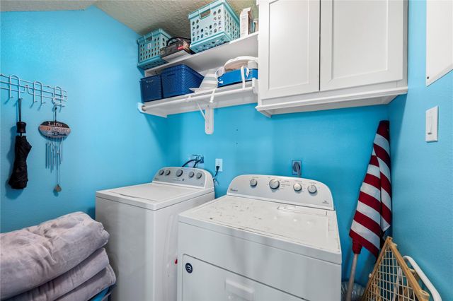 206 Sand Dune Court, Surfside Beach, TX 77541