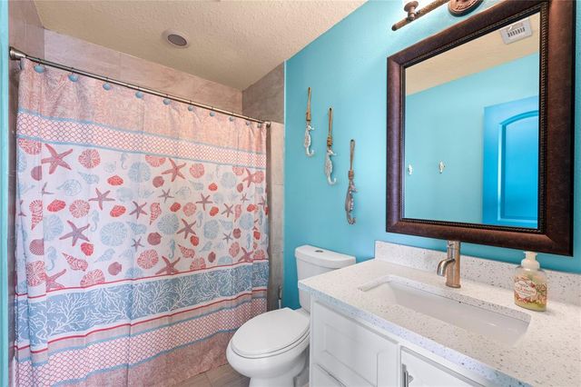 206 Sand Dune Court, Surfside Beach, TX 77541