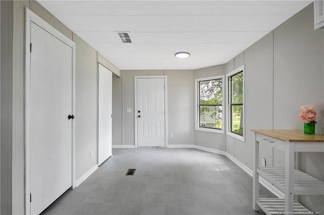 5444 Gilcrest Sands Drive, Hope Mills, NC 28348