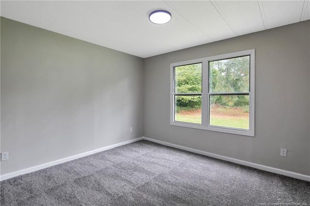 5444 Gilcrest Sands Drive, Hope Mills, NC 28348