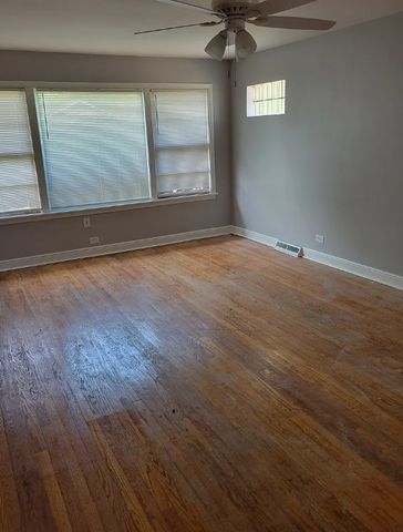 9035 S EUCLID Avenue, Chicago, IL 60617