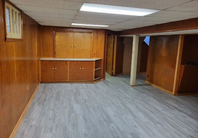 9035 S EUCLID Avenue, Chicago, IL 60617