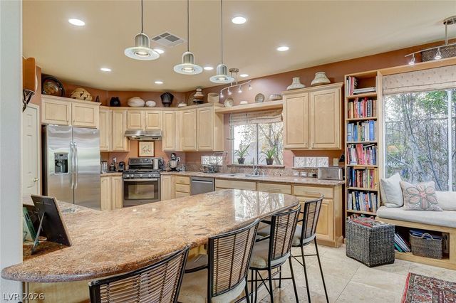 5152 Vincitor Street, Las Vegas, NV 89135