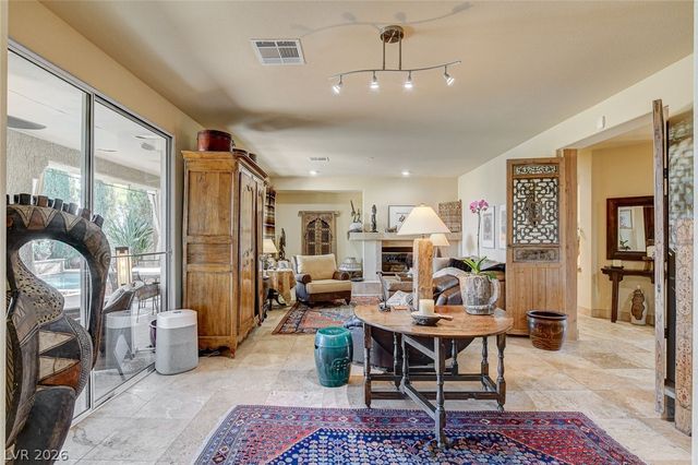 5152 Vincitor Street, Las Vegas, NV 89135