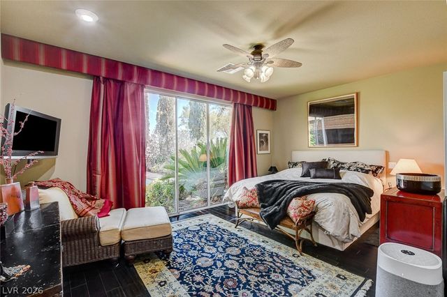 5152 Vincitor Street, Las Vegas, NV 89135