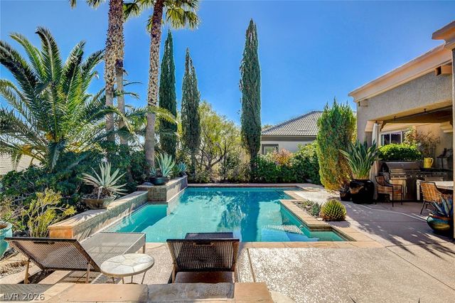 5152 Vincitor Street, Las Vegas, NV 89135