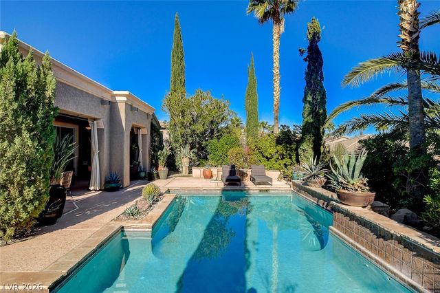 5152 Vincitor Street, Las Vegas, NV 89135