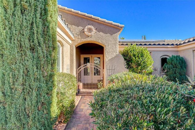 5152 Vincitor Street, Las Vegas, NV 89135