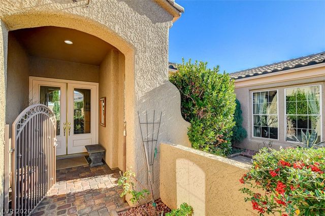 5152 Vincitor Street, Las Vegas, NV 89135