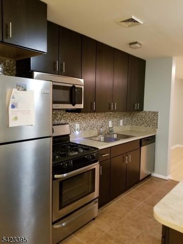 447 Rose Ave 447, Jersey City, NJ 07305