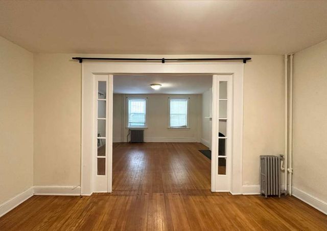 51-19 34th Street, New York City, NY 11101