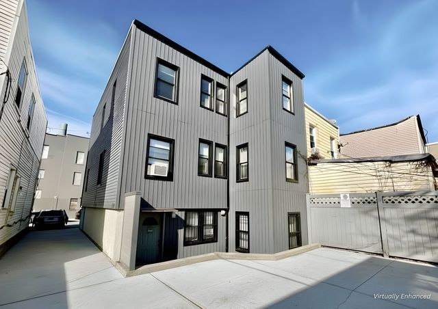 51-19 34th Street, New York City, NY 11101