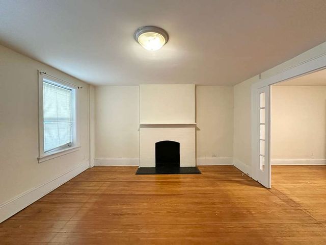 51-19 34th Street, New York City, NY 11101