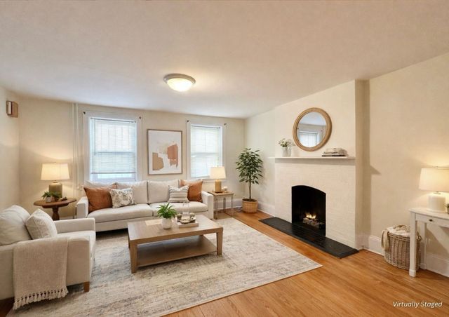 51-19 34th Street, New York City, NY 11101