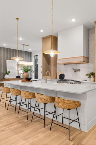 9917 Parkford Drive, Dallas, TX 75238