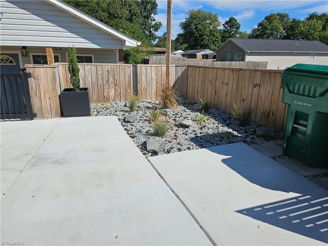 505 Kent Court, High Point, NC 27260