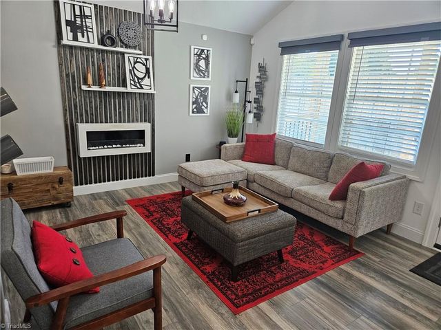 505 Kent Court, High Point, NC 27260