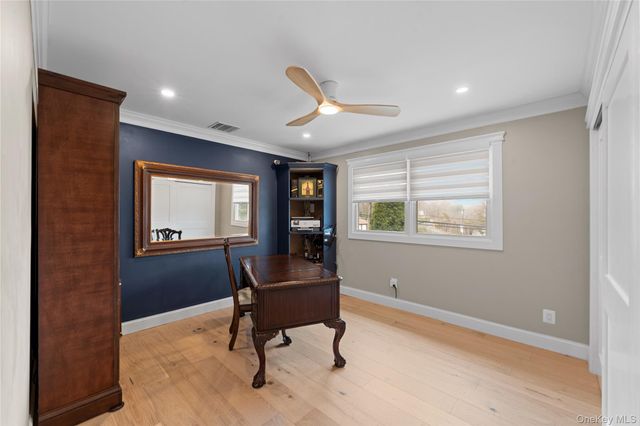 29 Dyke Road, Setauket, NY 11733