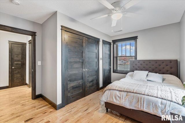 302 9TH Street, Silvis, IL 61282