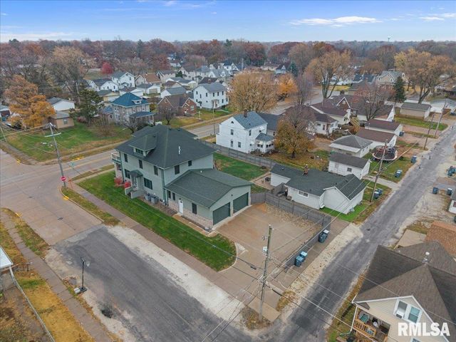 302 9TH Street, Silvis, IL 61282