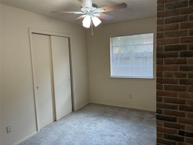 16230 Cutten Road, Houston, TX 77070
