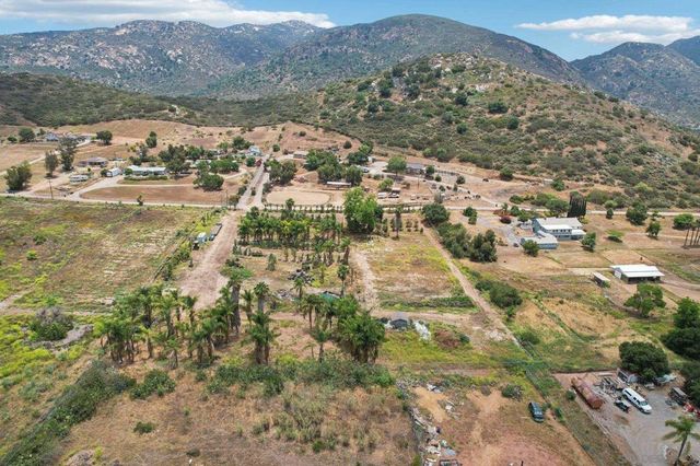 14930 Shanteau Dr, El Cajon, CA 92021