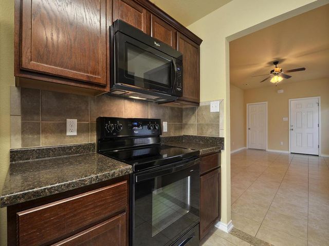 1200 Brendon Lee LN, Georgetown, TX 78626