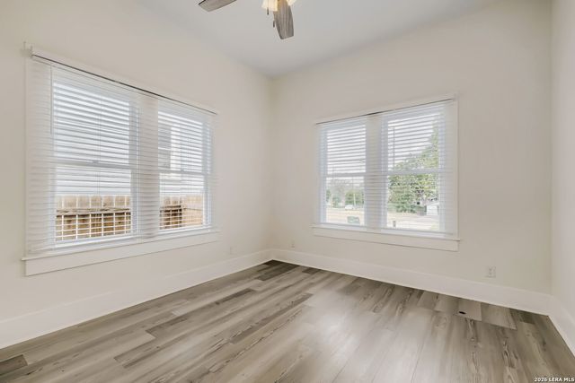 904 N Mesquite St, San Antonio, TX 78202