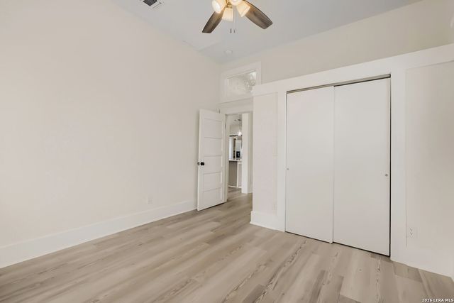 904 N Mesquite St, San Antonio, TX 78202