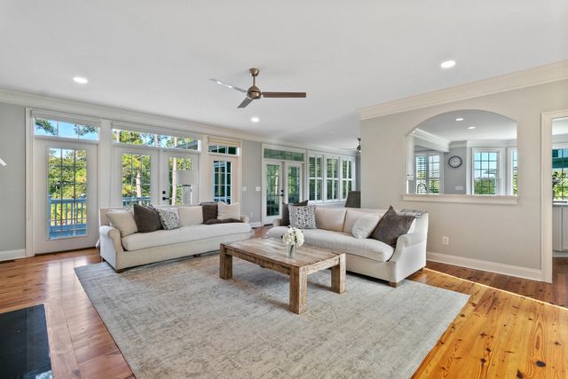 4882 Sound View Drive, Mount Pleasant, SC 29466